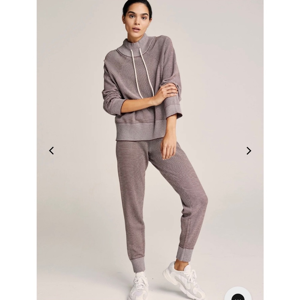 Varley Alice Pullover and Joggers Pants Set Sz Small